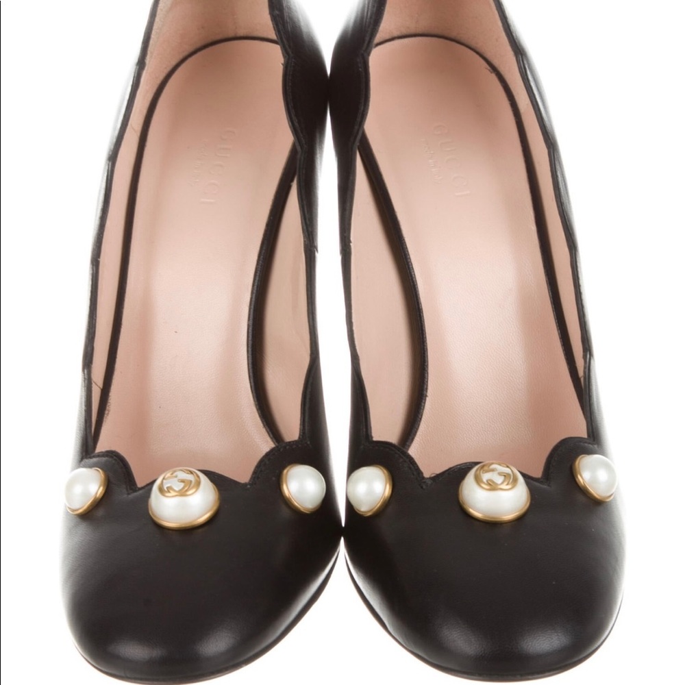 Gucci willow pumps